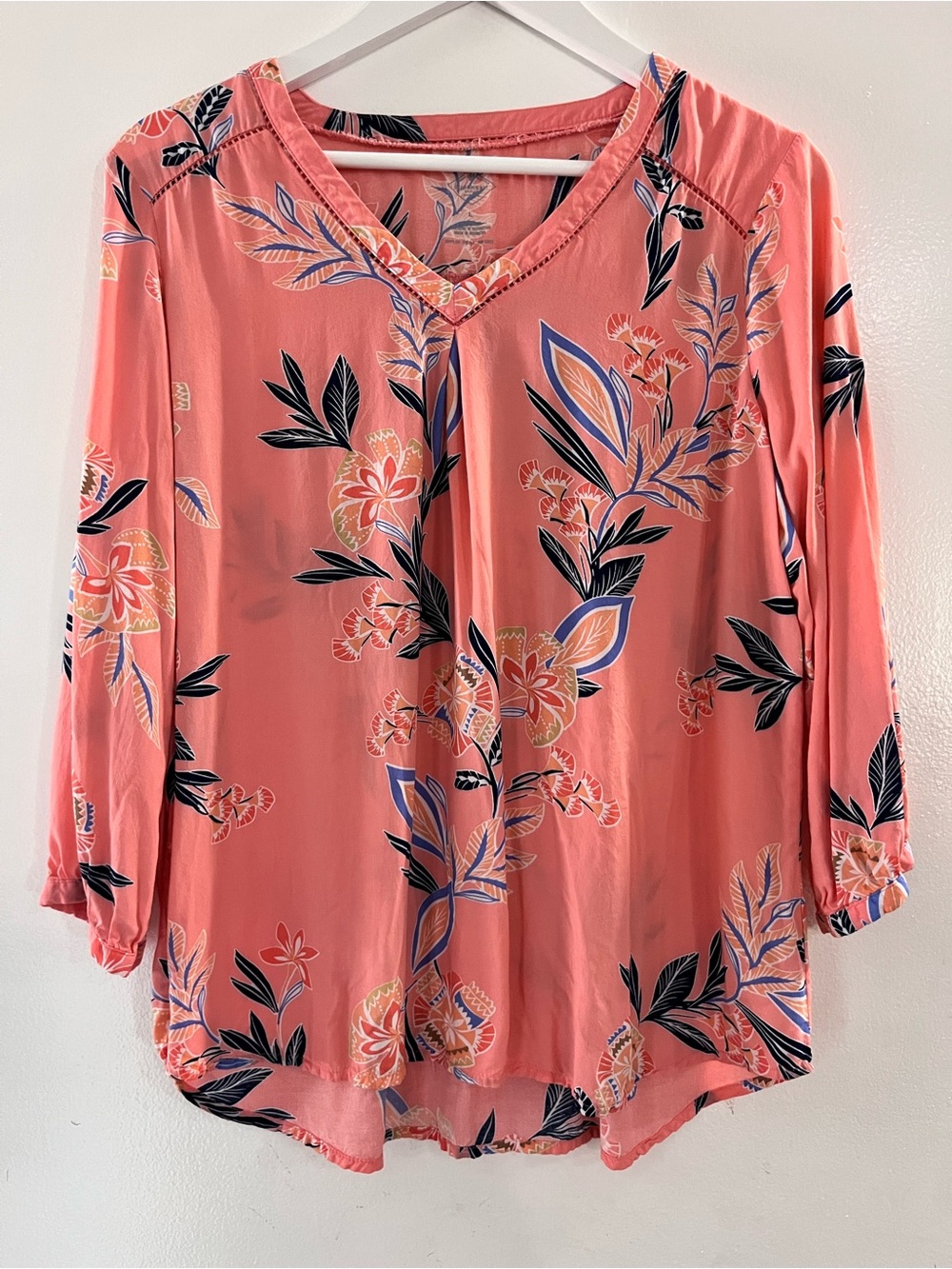 Saint John's Bay Active Coral Floral V-Neck Tunic Blouse